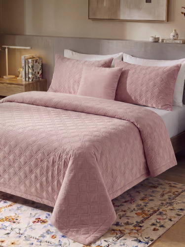 Покрывало GRANDE FOX ROSE 240x260 от DECOR MAGIC