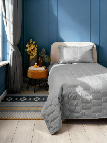 Покрывало LOGO SUN ASH 150x230 от DECOR MAGIC