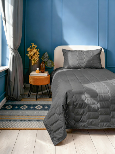 Покрывало LOGO SUN GREY 150x230 от DECOR MAGIC